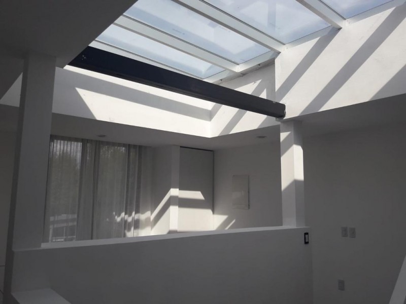 Excelente casa a estrenar en Barrio Privado con servicios